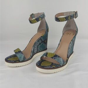 Snakeskin Print Platform Wedge Ankle Strap Sandals Sz 7 Jennifer Lopez